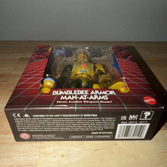 Mattel Bumblebee Armor Man-At-Arms Yellow and Red Action Figure - Picture 2 of 3